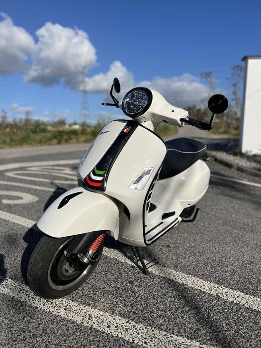 Vespa GTS 300 Hpe