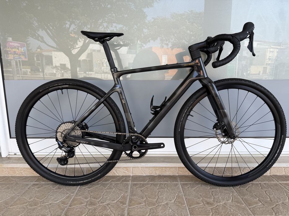 Bicicleta de Gravel Scott - Impecavel - Carbono