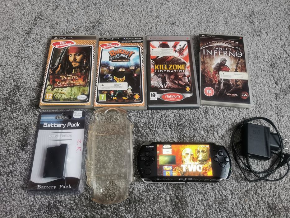 Konsola Sony PSP 2003 Silver, 3004 Black PL menu, odblokowane 2x zestaw