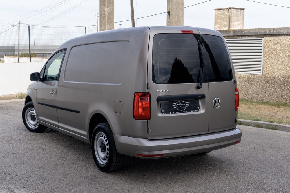 VW Caddy Maxi 2.0 TDI    (Desde 190€/mês financiamento)
