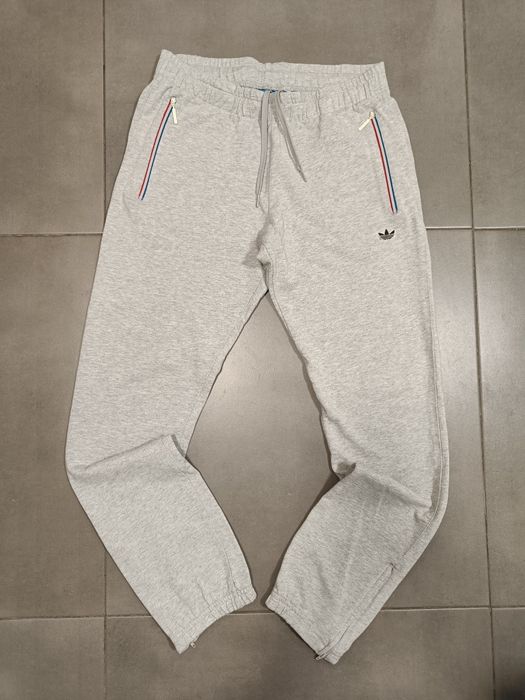 Spodnie dresowe Adidas vintage