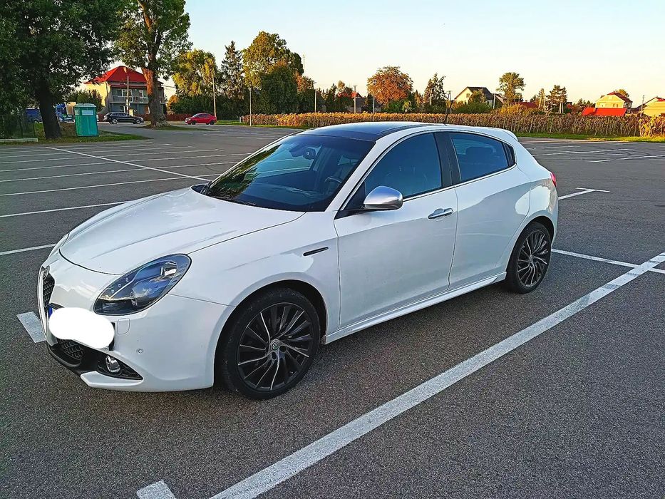 Alfa Romeo Giulietta Alfa Romeo Giulietta – Bogata wersja 2018