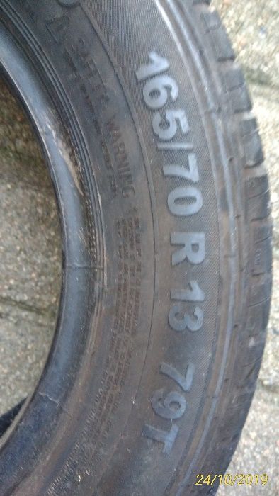 Pneu 165/70 R13 79T
