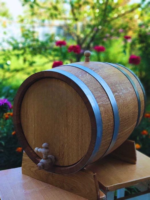 Бочка діжка дубовая для напоїв алкоголя самогона вина