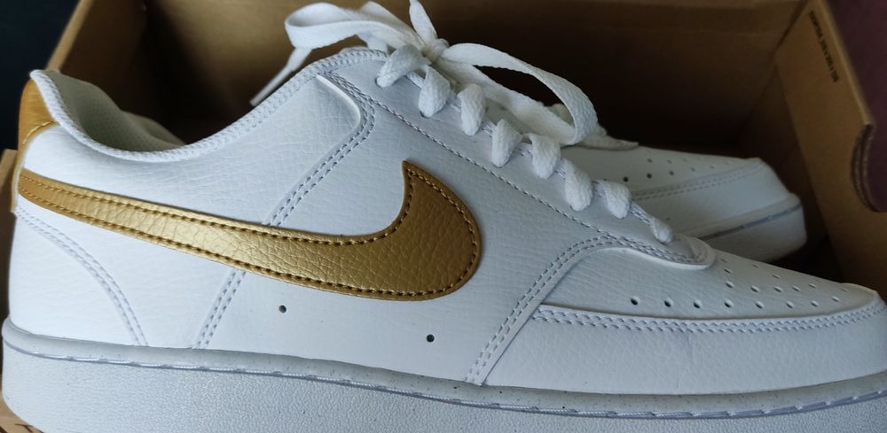 Nowe Nike 42 Court vision białe złota łyżwa