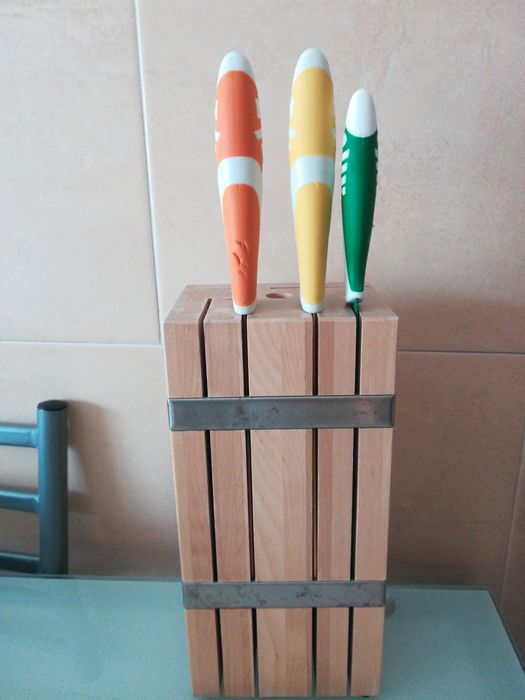Knife Block440101491977103360