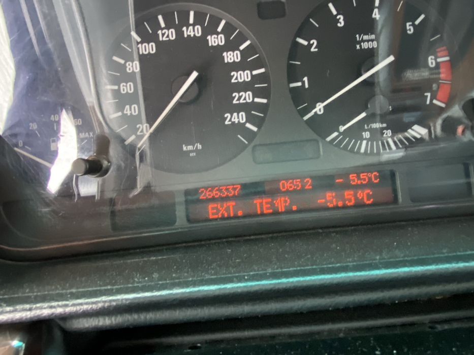 Bmw e38 lift 4.4 740