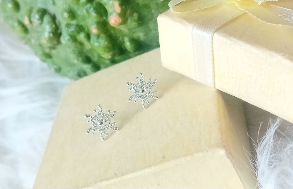 Nowe antyalergiczne kolczyki