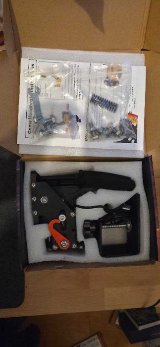 Logitech G923 TrueForce, Shifter TH8S,Handbrake – Kit Sim Racing PC/PS