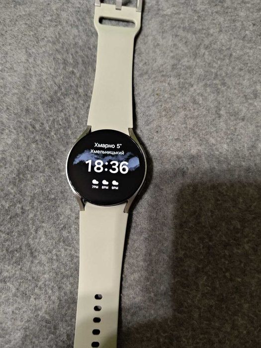 Смарт-годинник Samsung Galaxy Watch 6 40mm Gold (SM-R930NZEASEK)