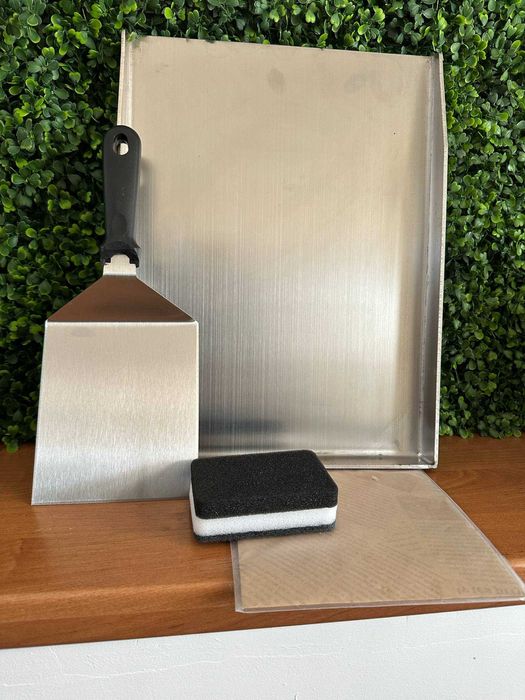 Płyta grillowa do pieczenia pizzy z łopatkami