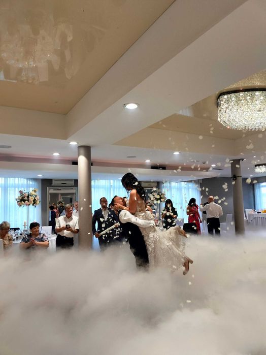 Pierwszy taniec w chmurach, ciężki dym Wadowice Andrychów, suchy lód