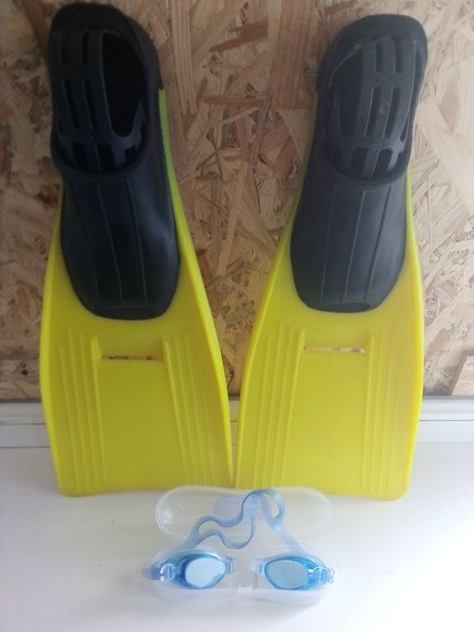 Продам ласты и очки для плавания
