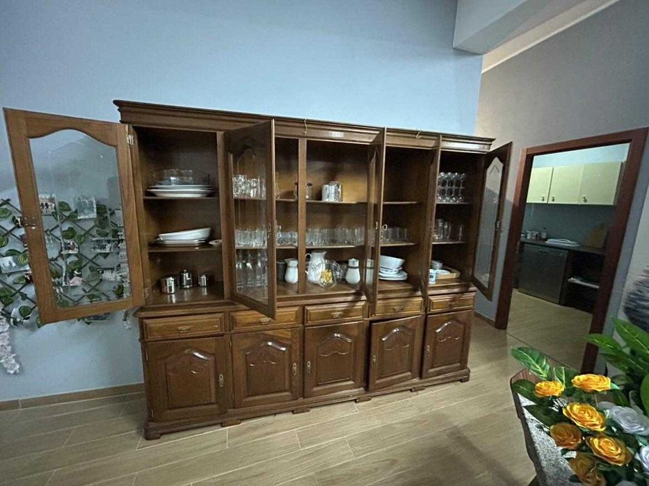 Móvel antigo para sala