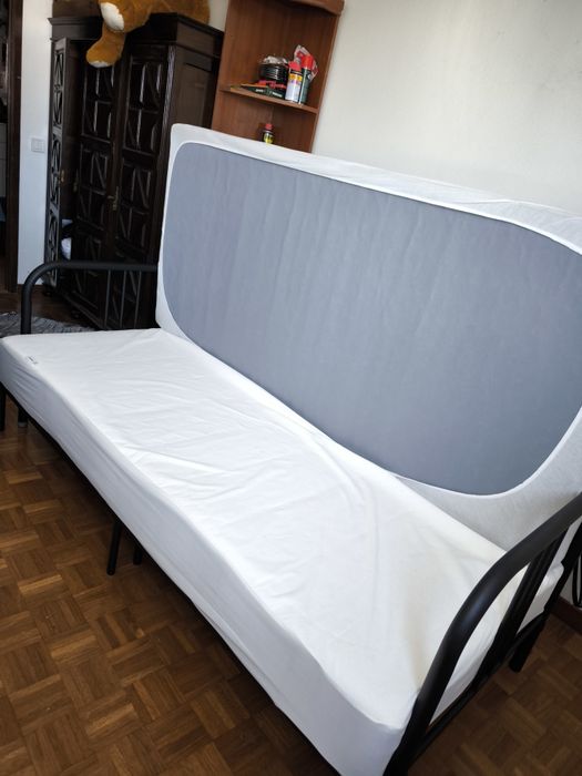 Sofá cama com colchão