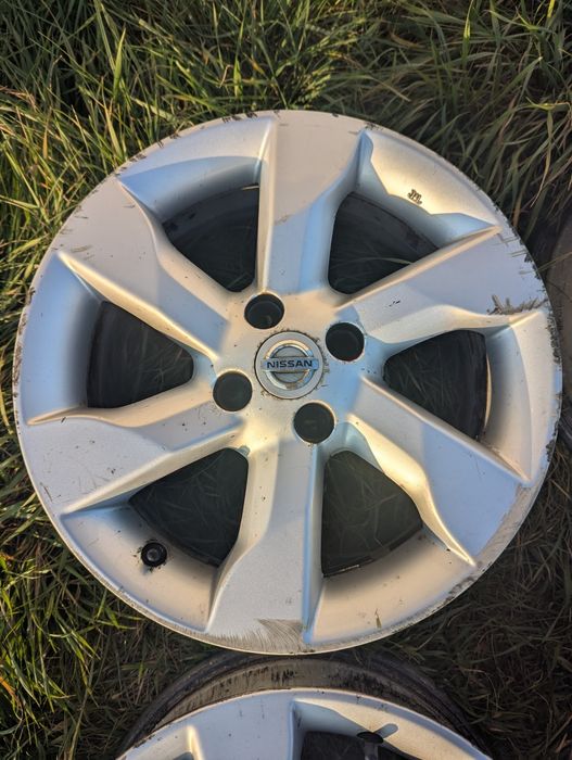 Титани легкосплавні диски R16 4*100 Nissan