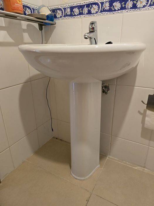 Lavatório de casa de banho437074032938209282