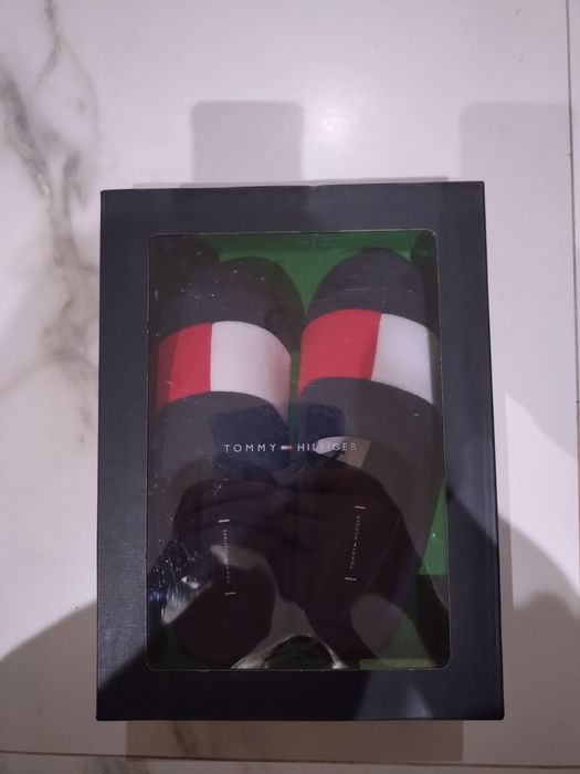 Kapcie unisex  w solidnym opakowaniu