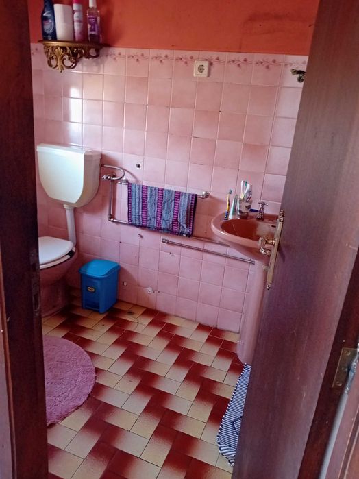 Continua Disponivel - Vendo moradia bifamiliar com terreno no Estreito