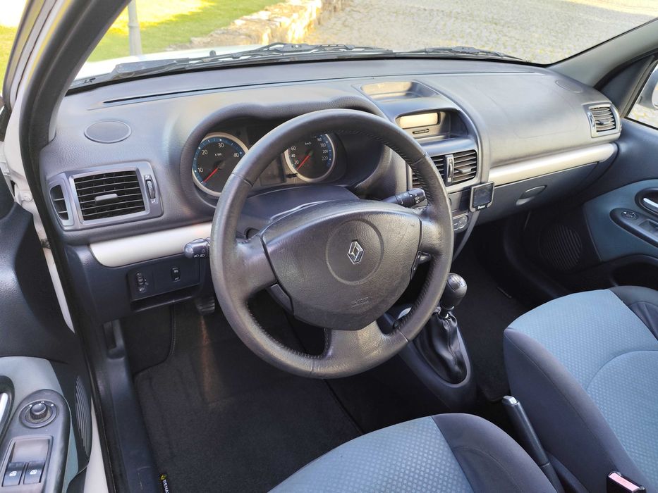 Renault Clio 1.5 Dci 80 Cv´s - Nacional - Motor com 150 Mil Km´s - 5 Lugares - Revisão Feita