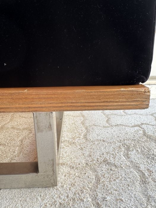 Sofa 3 lugares feito para profissionais de optima qualidade