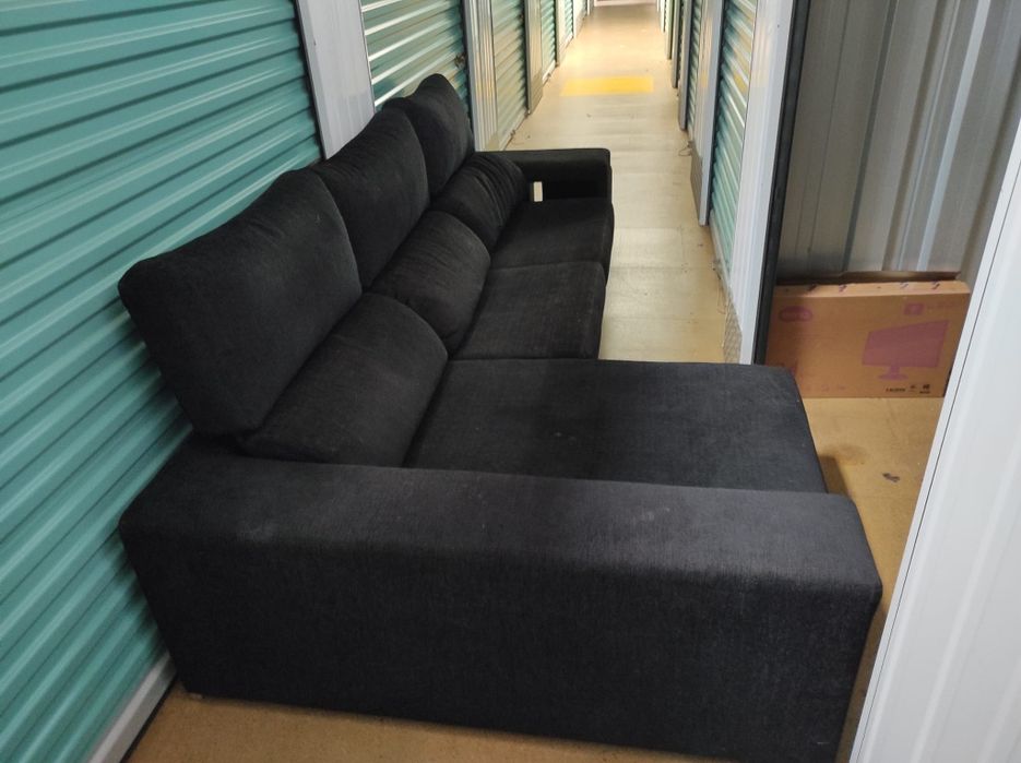 Sofá chaise longue c/ 2 puffs