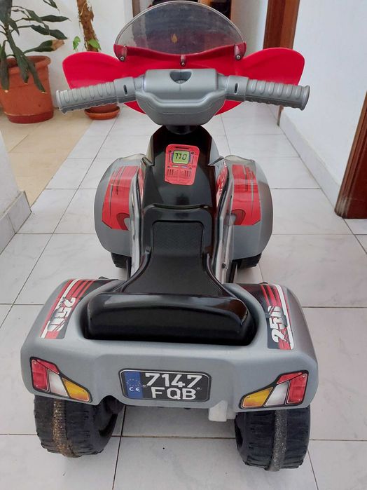 Moto 4 Eléctrica FEBER