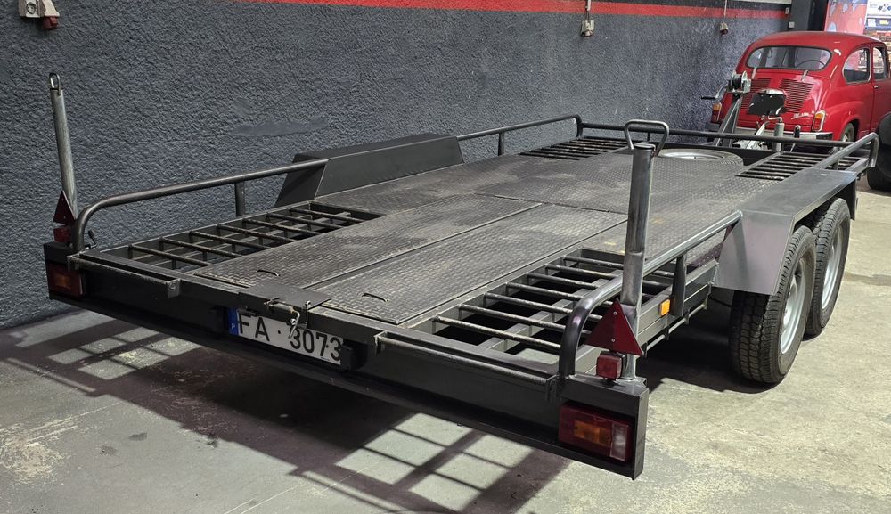 Reboque porta carros com documentos