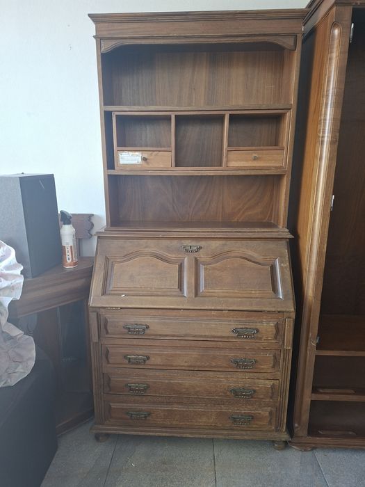 Secretaria de madeira