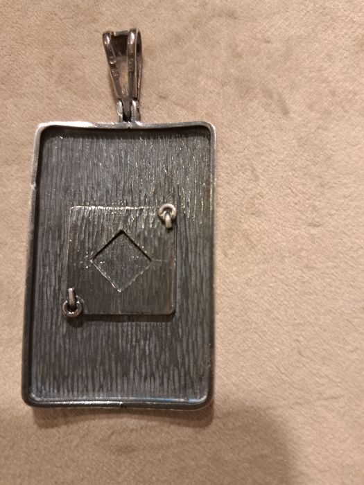 Zawieszka srebrna okienko