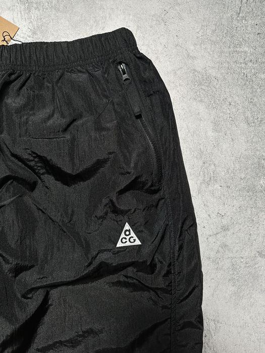 Нейлонові спортивні штани Nike ACG Primaloft