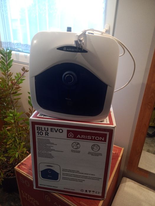Podgrzewacz wody Ariston 10 litrów bojler pojemnościowy jak nowy