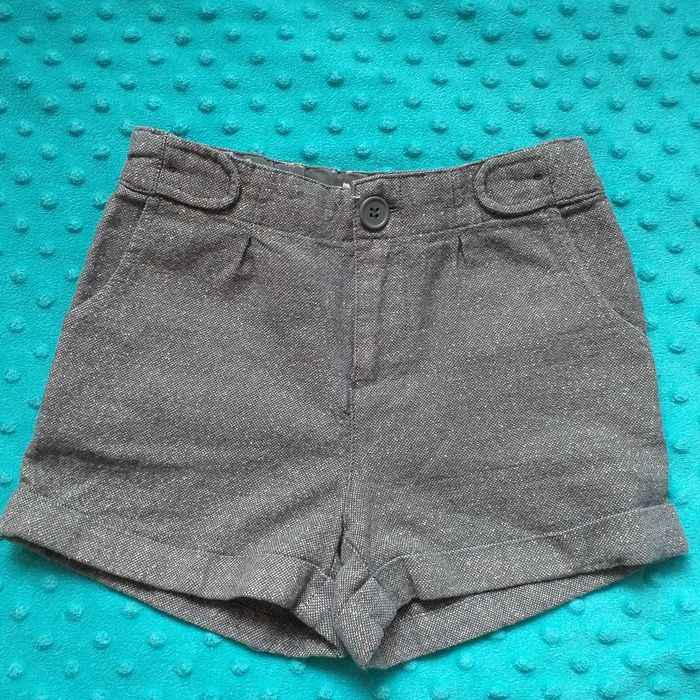 Szorty, krótkie spodenki H&M r. 110 jak nowe