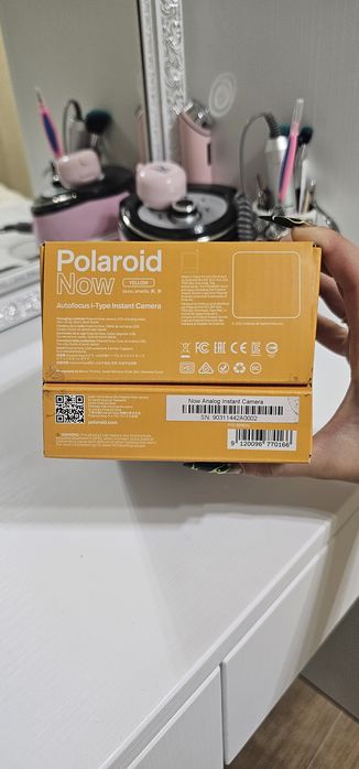 Polaroid Now (yellow)