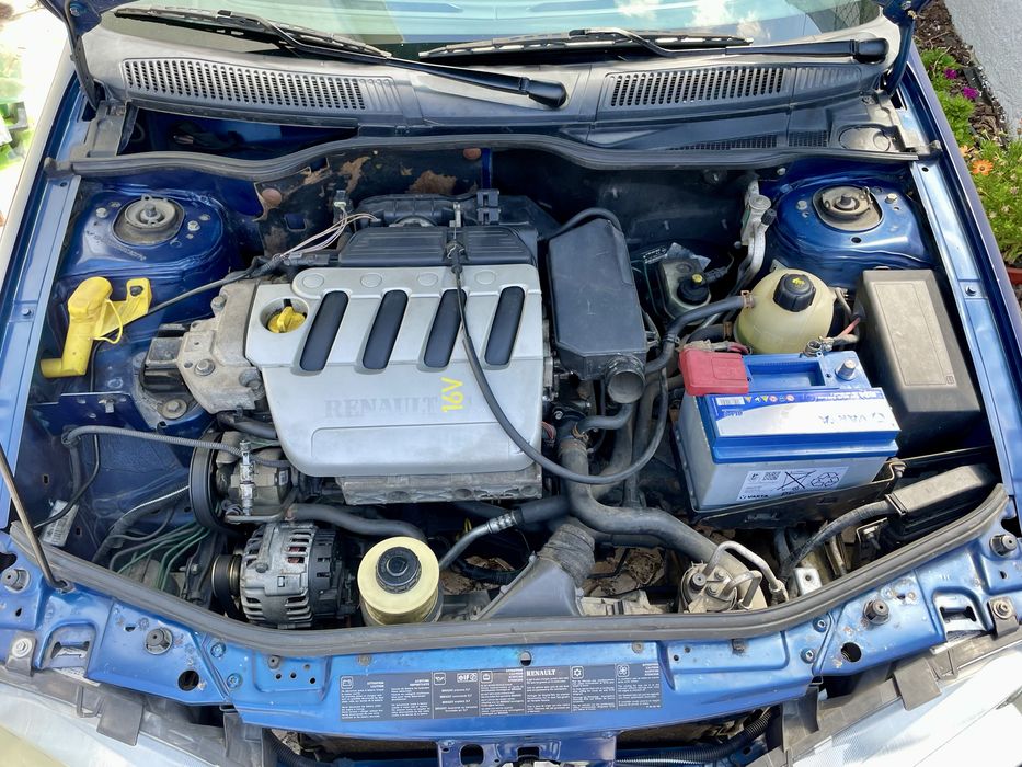 Renault Megane 1.4 - 02 Como Novo