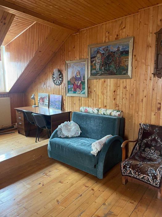 Напів-особняк в престижній центральній локації. Без тварин.