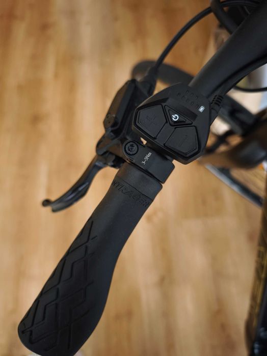 Trek Fx+ 2 Stagger E-Bike