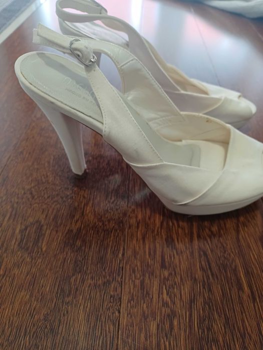 Sapato de/para Noiva