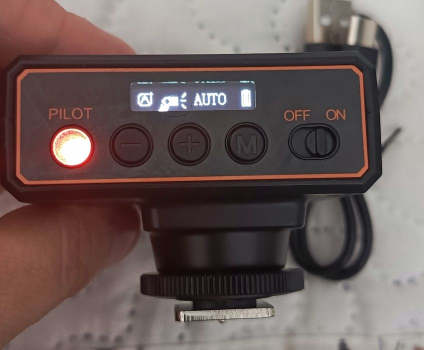 Lampa błyskowa do aparatu Ulanzi