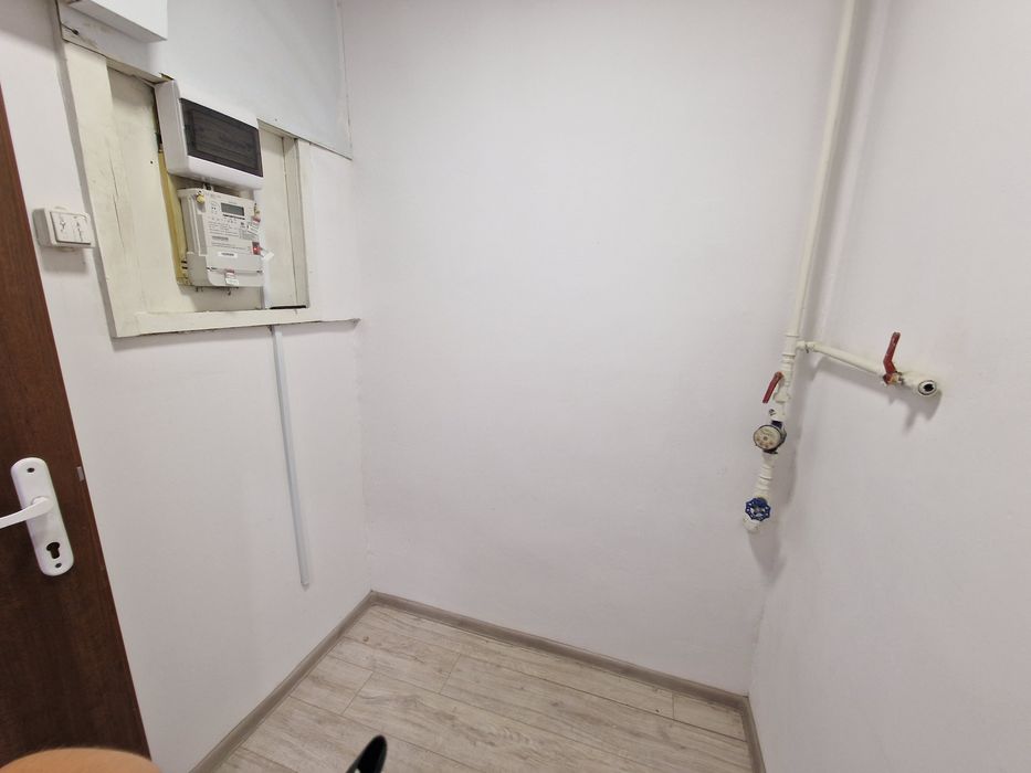 Do wynajęcia lokal handlowo-usługowy 40 m²