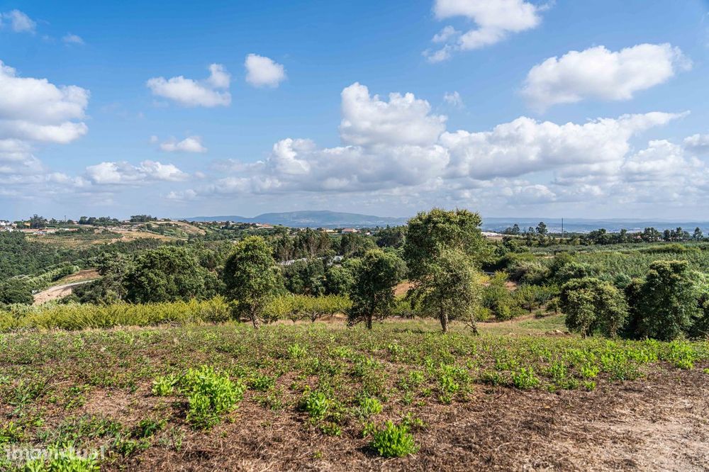 Terreno para Construção com 2.480 m2 - Usseira, Óbidos – Portugal