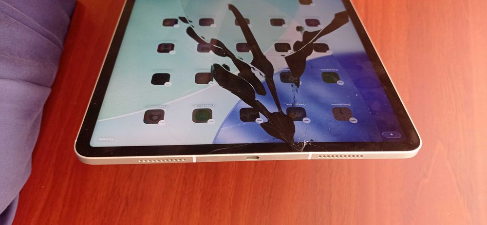 iPad Pro 12.9" (5 Gen) M1 2TB Wi-Fi + Cellular (з SIM) — Під ремонт / На запчастини