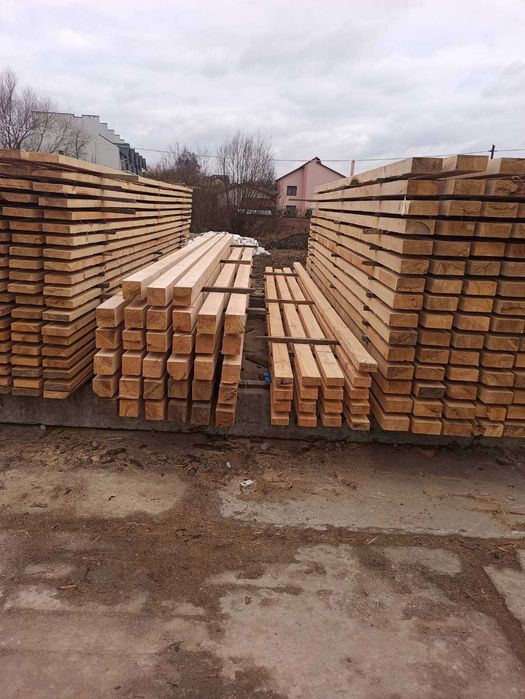Дошка у Львові, бруси, брусок Крокви у Львові. Ліс обр. Пиломатеріали.