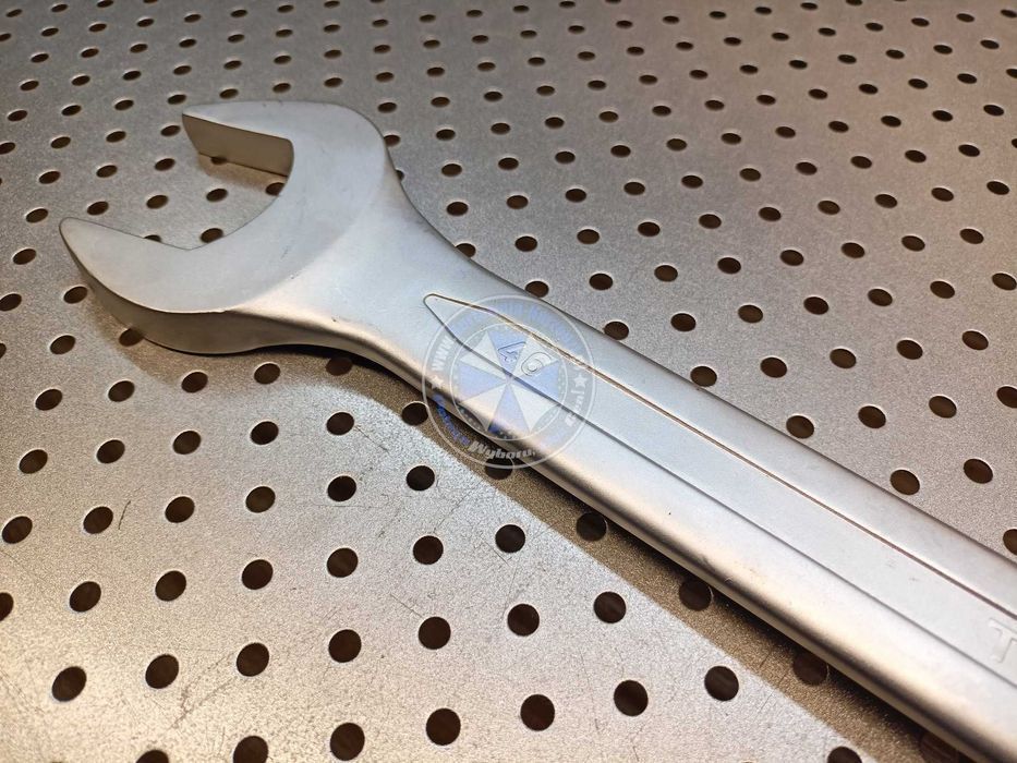 Klucz 46mm CrV  płasko-oczkowy 46mm klucz płaski 46mm satynowany