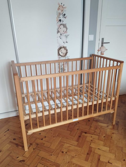 Berço de madeira 120x60 + colchão + oferta de resguardo impermeável