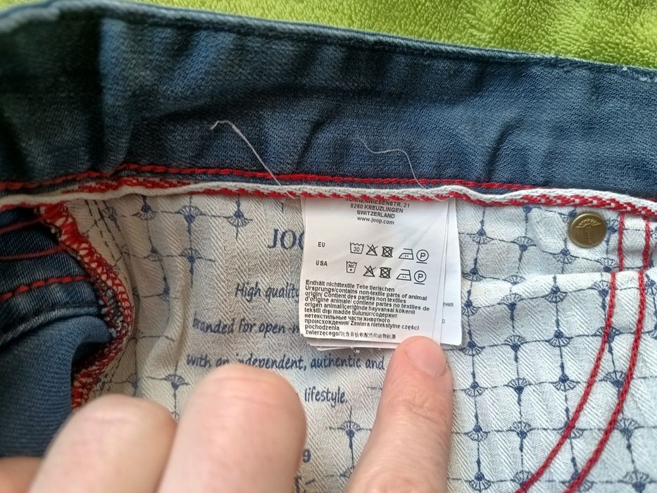 Spodnie jeansowe męskie firmy Joop rozmiar 33/34 nowe