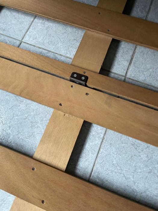 Cama de casal de roulote