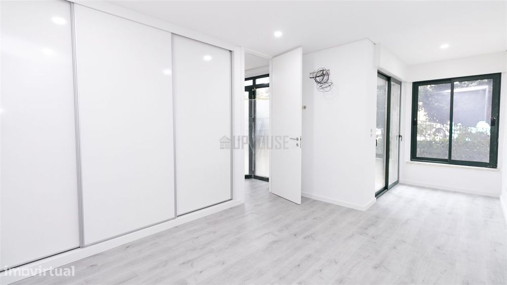 Apartamento T1 Totalmente Remodelado em Repeses