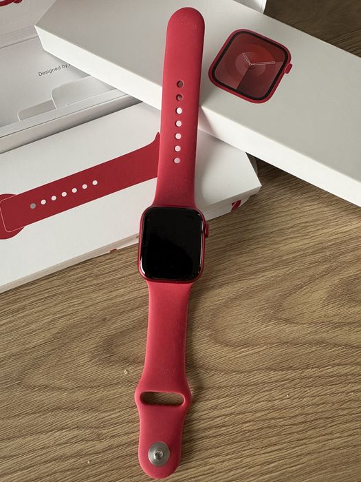Zegarek Apple seria 9 z czerwonym paskiem NOWY