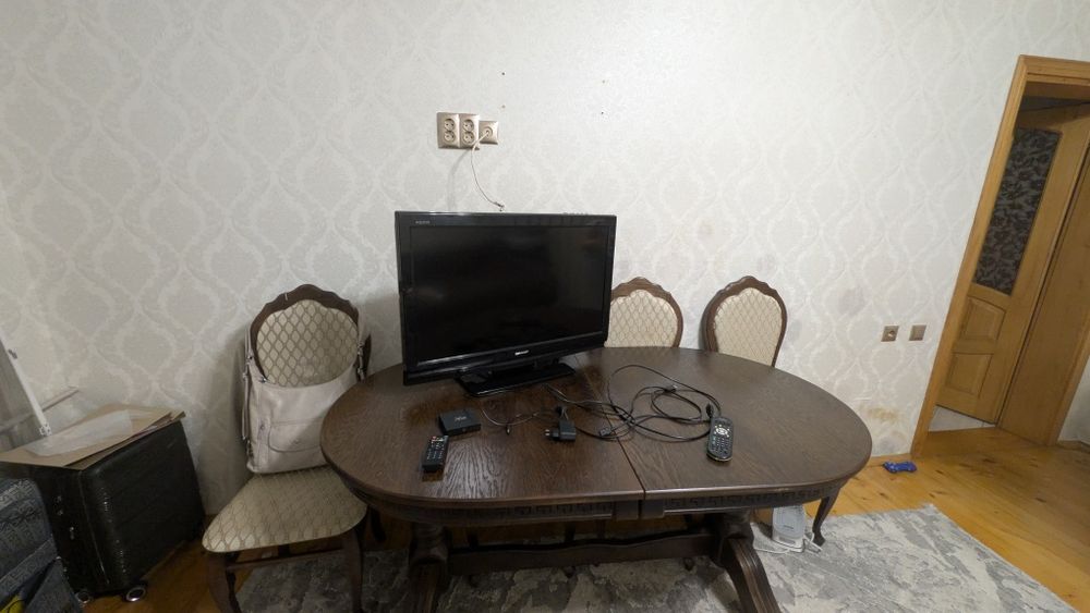 Телевізор Sharp LC-32DH510E + подарунок TV BOX X96